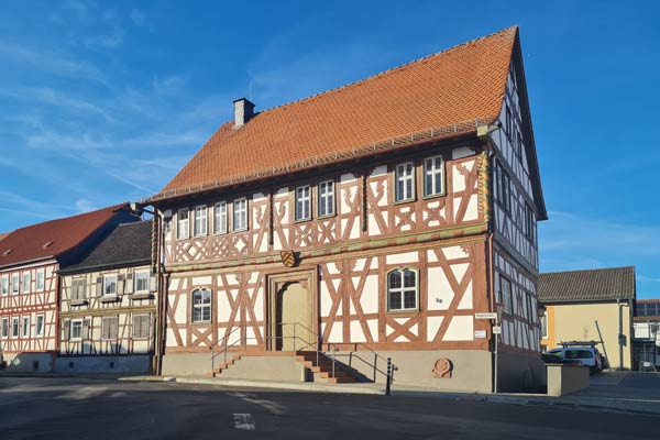 großes Fachwerkgebäude, Hammersbach